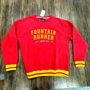 NWT!! "OLD SCHOOL UNIVERSITY, FOUNTAIN RUNNER" Size XL, Collegiate